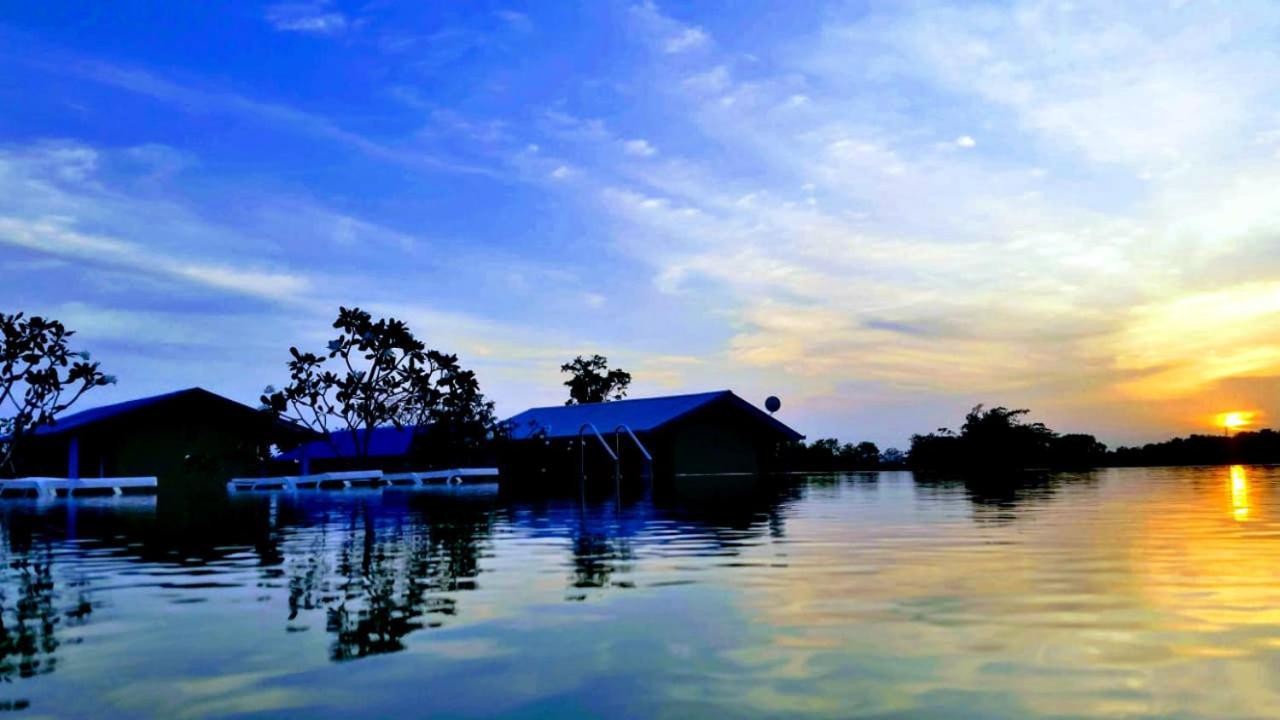 Rho Sigiriya Lake Edge Retreat Kibissa Kültér fotó